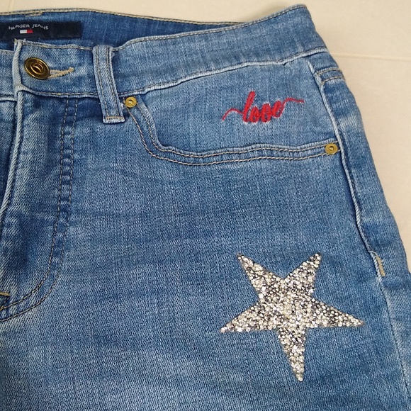 Tommy Hilfiger Tribeca Rhinestone Embroidered Straight Light Wash Jeans Size 6 - Picture 6 of 12